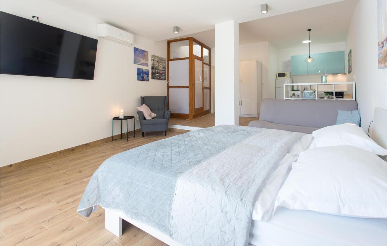 Stobrec With Sea View 06 Appartement *